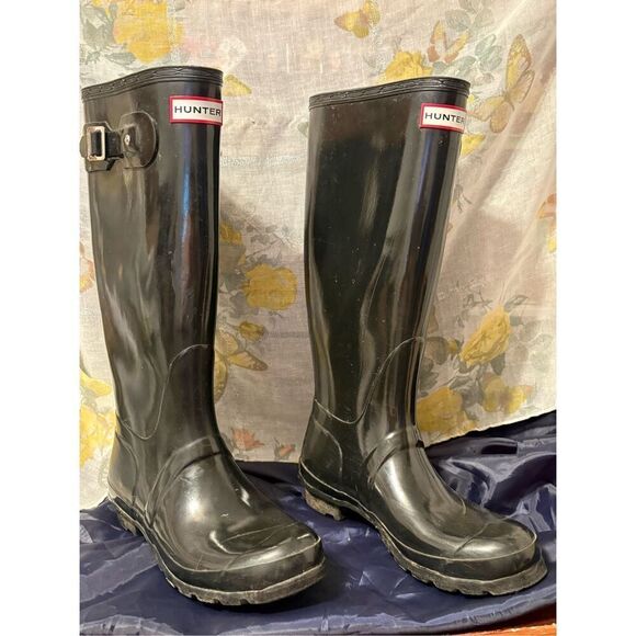 Hunter Original Tall Rain Boots - Gloss Black 17” Tall Size Female 7/male 6 - Picture 3 of 15